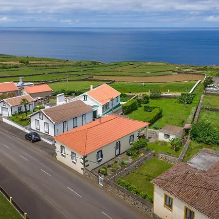 Terceira Horizon Retreat By Seewest * Altares